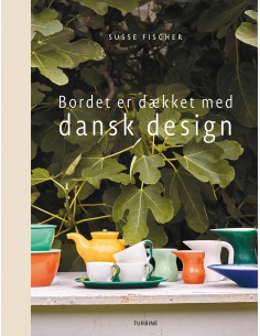 Bordet er dækket med dansk...