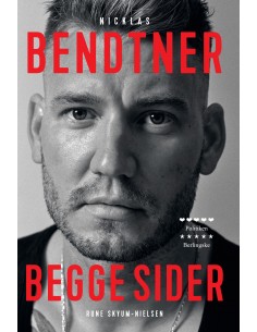 Nicklas Bendtner - Begge sider