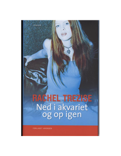 Ned i akvariet og op igen
