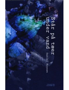 Står på tæer under vand