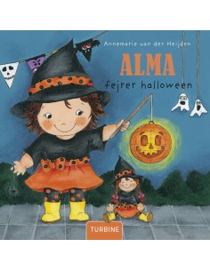 Alma fejrer halloween